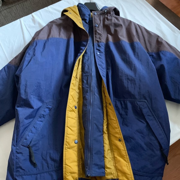 Nike hooded winter jacket - Picture 3 of 5